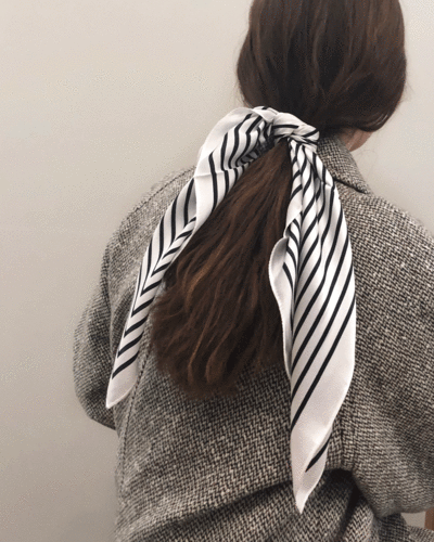 daily stripe silk scarf [데일리 스트라이프 실크스카프 / 쁘띠스카프 / 미니스카프 / 사각스카프 / 럭셔리룩 / 꾸안꾸 / 포인트아이템 ]
